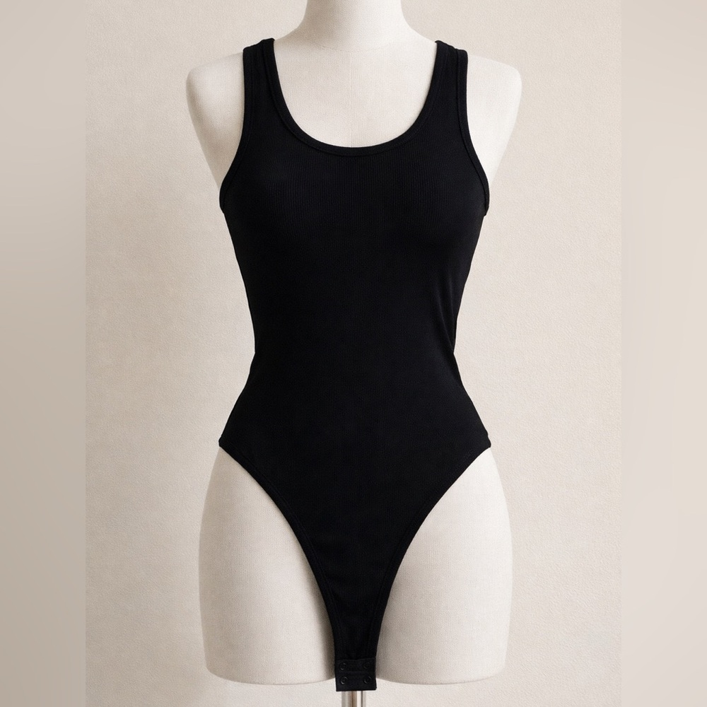 Black Ribbed Knit Bodysuit – Size Small